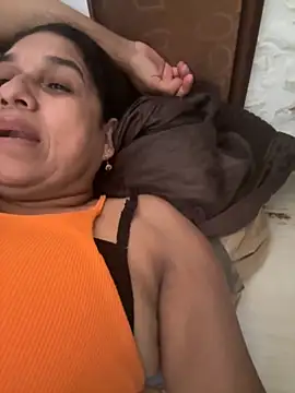 Snapshot of siri_duque chatting on 6, 11, 2025 siri duque online show from 6, 11, 2025