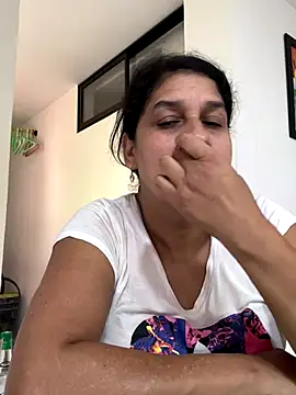 Snapshot of siri_duque chatting on 23, 11, 2025 siri duque online show from 23, 11, 2025