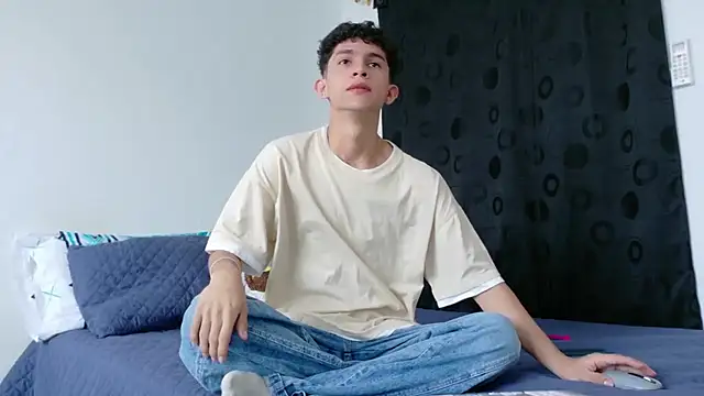 Noah tyler  online show from 28, 10, 2025