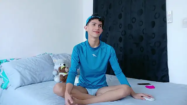 Noah tyler  online show from 22, 11, 2025