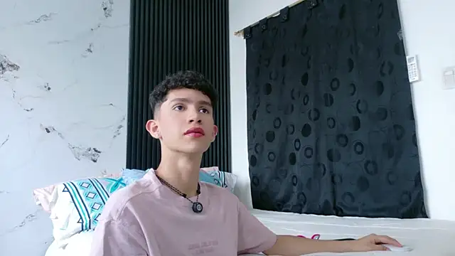 Noah tyler  online show from 28, 2, 2026