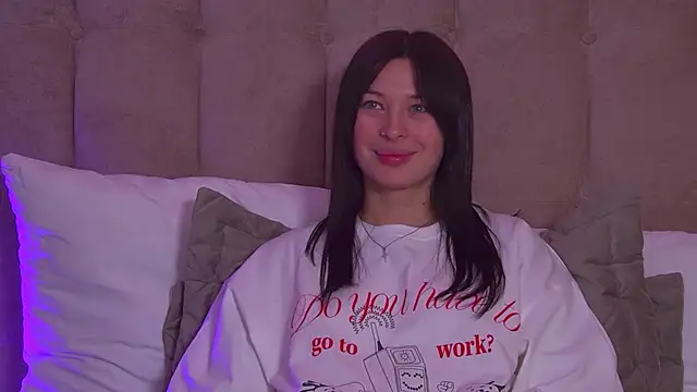 AlexandraBloom online show from 27, 1, 2025