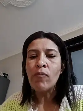 Snapshot of Slut_Milf_ chatting on 5, 1, 2025 Slut Milf  online show from 5, 1, 2025