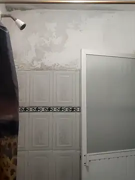 Snapshot of Slut_Milf_ chatting on 18, 9, 2025 Slut Milf  online show from 18, 9, 2025