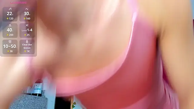 Snapshot of Ladanny_ chatting on 10, 12, 2024 Ladanny online show from 10, 12, 2024