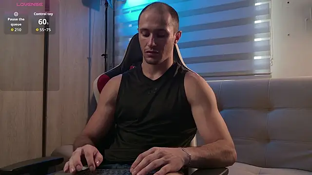Snapshot of AxelFairchaild chatting on 30, 4, 2026 AxelFairchaild online show from 30, 4, 2026