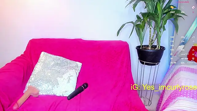 CurlyRose   online show from 6, 3, 2025