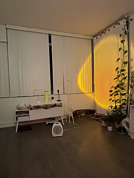 Snapshot of famous_indian_girl chatting on 2, 3, 2026 famous indian girl online show from 2, 3, 2026