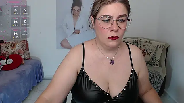 Serenay  online show from 2, 12, 2024
