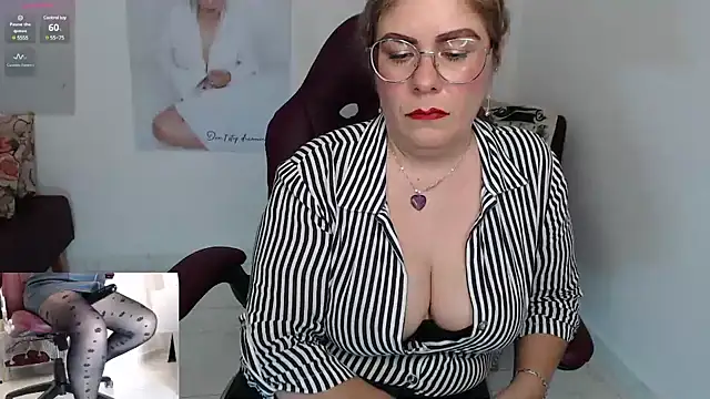 Serenay  online show from 21, 12, 2024