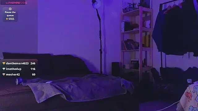 Snapshot of Space_X_Roxy_ chatting on 24, 12, 2024 Space X Roxy online show from 24, 12, 2024