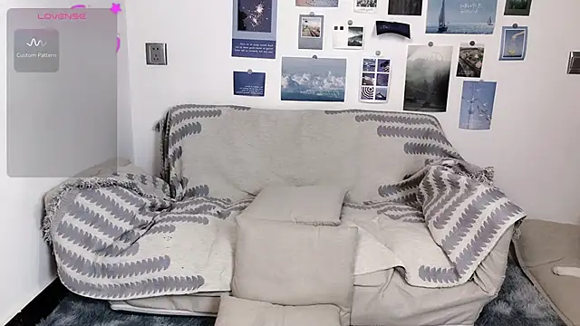 Snapshot of LiLiYbaby chatting on 14, 12, 2024 LiLiYbaby online show from 14, 12, 2024