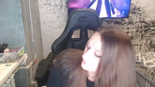 Snapshot of PamelaYoun chatting on 24, 10, 2025 PamelaYoun online show from 24, 10, 2025