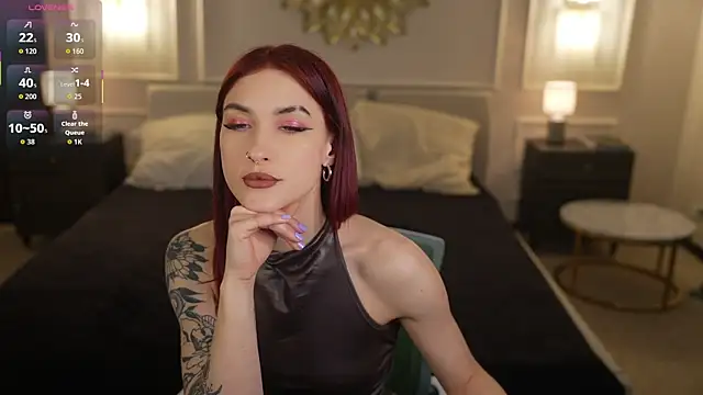 Magnetic Mia  online show from 13, 4, 2026