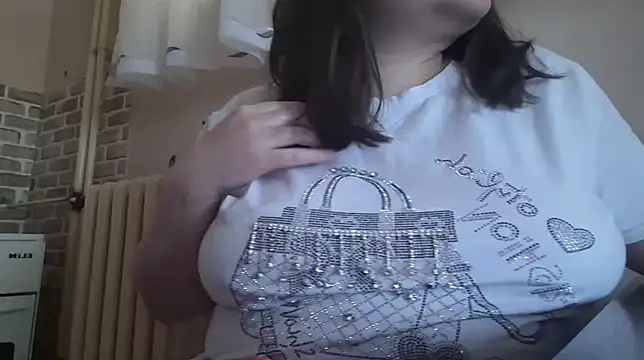 AalinnaK online show from 6, 3, 2025