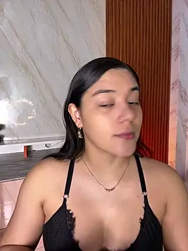 Snapshot of floriamANDjazmin chatting on 27, 4, 2026 floriamANDjazmin online show from 27, 4, 2026