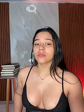 Snapshot of floriamANDjazmin chatting on 16, 6, 2026 floriamANDjazmin online show from 16, 6, 2026