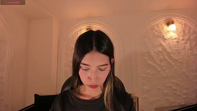 TaraLawrence online show from 21, 12, 2025