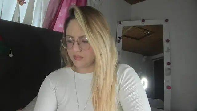 miss julietaa online show from 28, 11, 2025