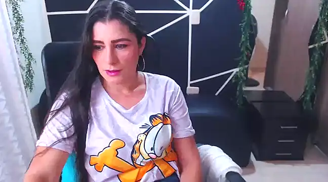 LUCY LI online show from 5, 3, 2025