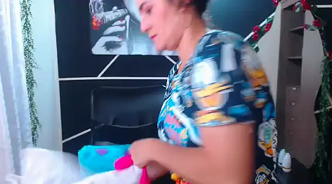 LUCY LI online show from 10, 3, 2025