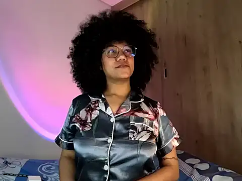Snapshot of Ale_xandra chatting on 11, 5, 2026 Ale xandra online show from 11, 5, 2026