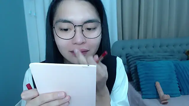 Snapshot of zhaviahale21 chatting on 29, 10, 2025 zhaviahale21 online show from 29, 10, 2025