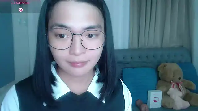 Snapshot of zhaviahale21 chatting on 5, 7, 2026 zhaviahale21 online show from 5, 7, 2026