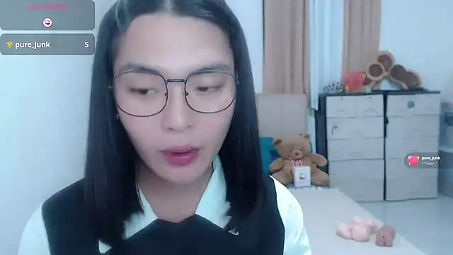 Snapshot of zhaviahale21 chatting on 2, 8, 2026 zhaviahale21 online show from 2, 8, 2026
