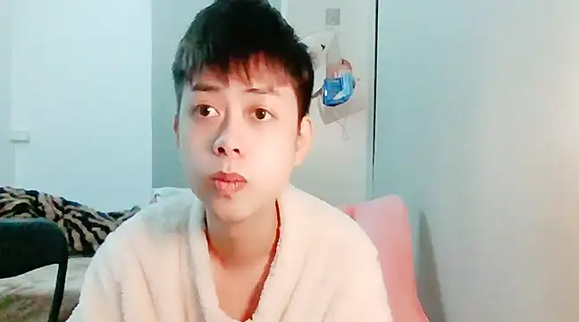 Snapshot of FFFFZ189 chatting on 13, 12, 2024 FFFFZ189 online show from 13, 12, 2024