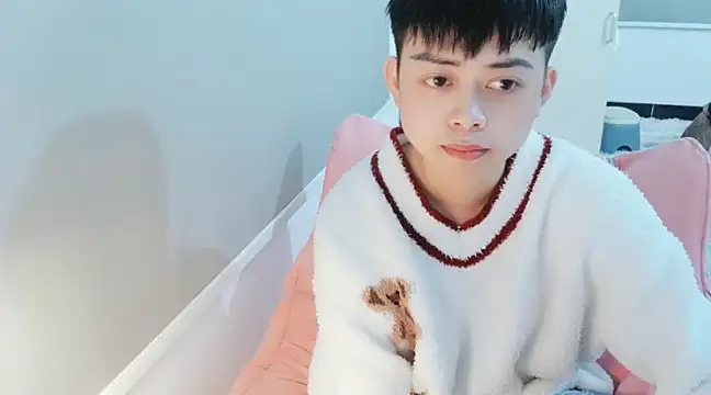 Snapshot of FFFFZ189 chatting on 5, 3, 2025 FFFFZ189 online show from 5, 3, 2025