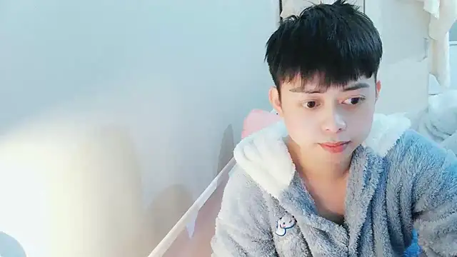 Snapshot of FFFFZ189 chatting on 8, 3, 2025 FFFFZ189 online show from 8, 3, 2025