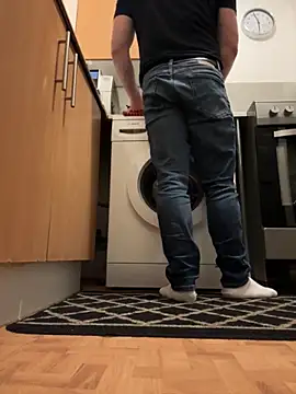 Snapshot of Dan_NFS chatting on 1, 11, 2025 Dan NFS online show from 1, 11, 2025