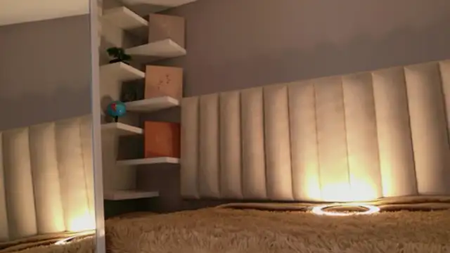 Megan mooree  online show from 24, 3, 2026