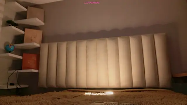 Snapshot of Megan_mooree_ chatting on 21, 4, 2026 Megan mooree online show from 21, 4, 2026