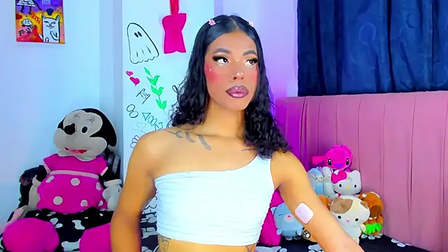 Snapshot of bloom444 chatting on 23, 9, 2025 bloom444 online show from 23, 9, 2025