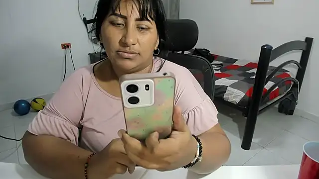 Snapshot of nikol_sexy39 chatting on 4, 12, 2025 nikol sexy39 online show from 4, 12, 2025