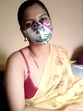 Snapshot of yourtamilcouple chatting on 2, 12, 2024 yourtamilcouple online show from 2, 12, 2024