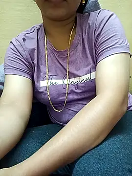 Snapshot of yourtamilcouple chatting on 20, 9, 2025 yourtamilcouple online show from 20, 9, 2025