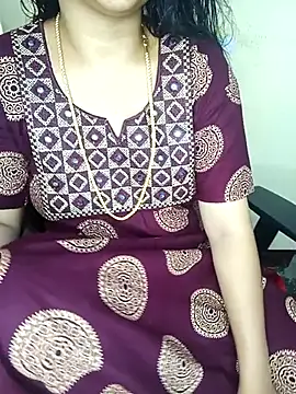 Snapshot of yourtamilcouple chatting on 4, 10, 2025 yourtamilcouple online show from 4, 10, 2025