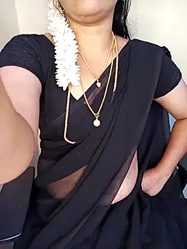 Snapshot of yourtamilcouple chatting on 12, 10, 2025 yourtamilcouple online show from 12, 10, 2025