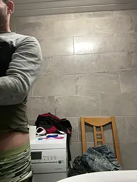 grupgay online show from 3, 2, 2025