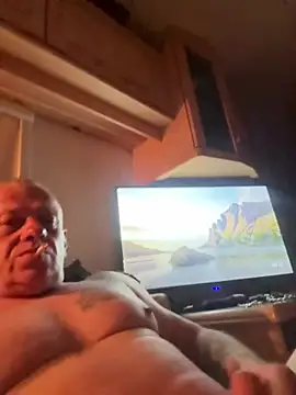 Snapshot of JakubW79 chatting on 10, 5, 2026 JakubW79 online show from 10, 5, 2026