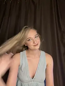 Snapshot of Alisa_Rise chatting on 25, 1, 2025 Alisa Rise online show from 25, 1, 2025