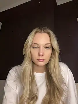 Snapshot of Alisa_Rise chatting on 9, 2, 2025 Alisa Rise online show from 9, 2, 2025