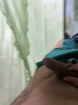 Avilespozo19993 online show from 26, 11, 2025