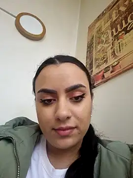 Snapshot of ElyzaIbarra chatting on 8, 2, 2025 ElyzaIbarra online show from 8, 2, 2025