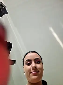 Snapshot of ElyzaIbarra chatting on 23, 2, 2025 ElyzaIbarra online show from 23, 2, 2025