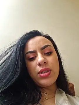 Snapshot of ElyzaIbarra chatting on 28, 2, 2025 ElyzaIbarra online show from 28, 2, 2025