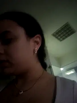 Snapshot of ElyzaIbarra chatting on 18, 3, 2025 ElyzaIbarra online show from 18, 3, 2025